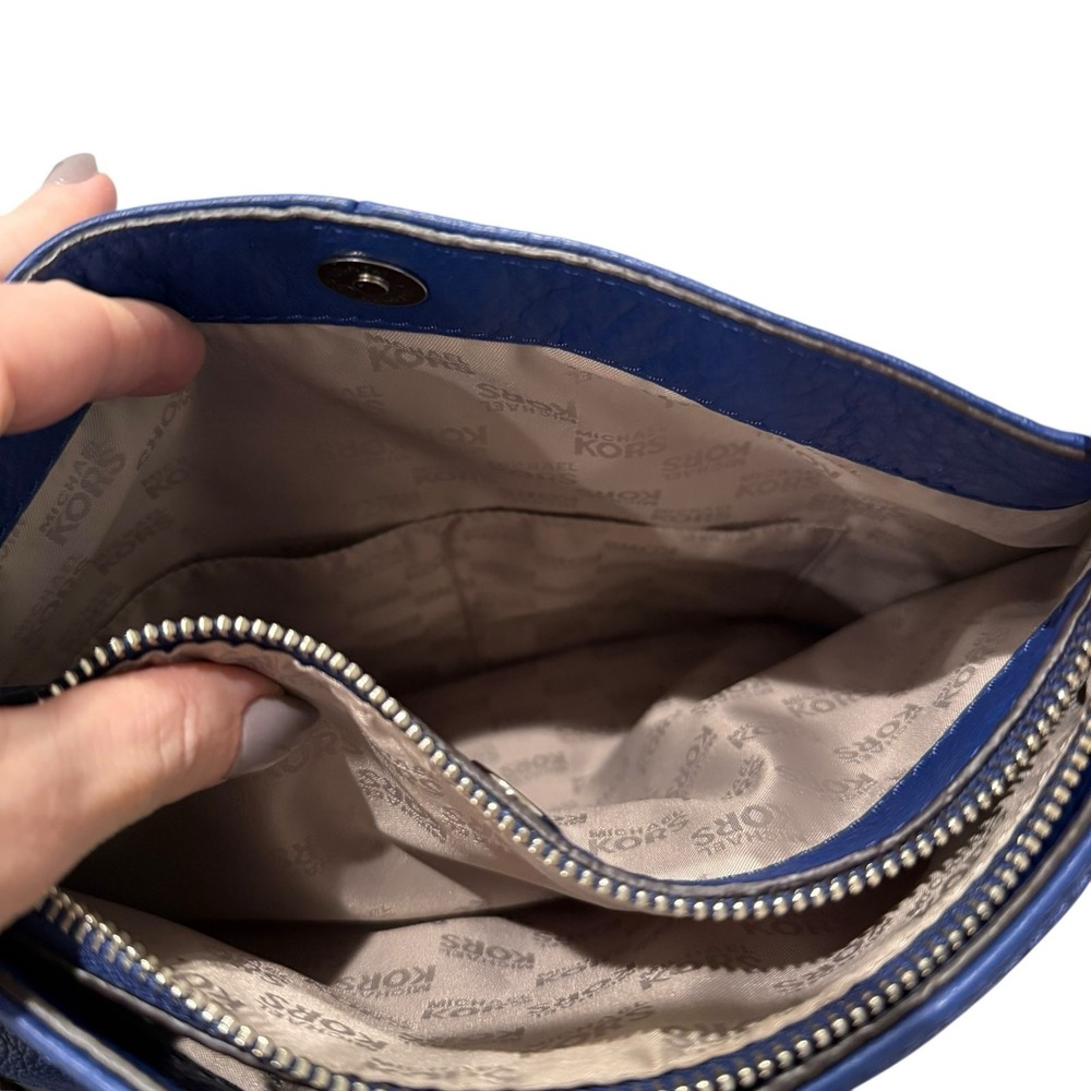 Michael Kors Layton Hobo Bag Pebbled Leather Blue - Picture 9 of 10